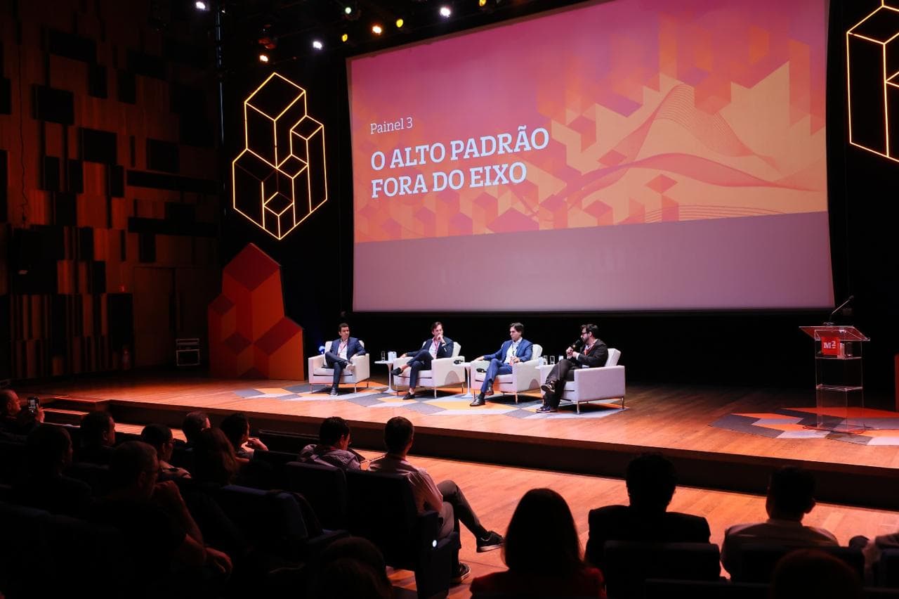 Moura Dubeux marca presença no Real Estate Summit 2025